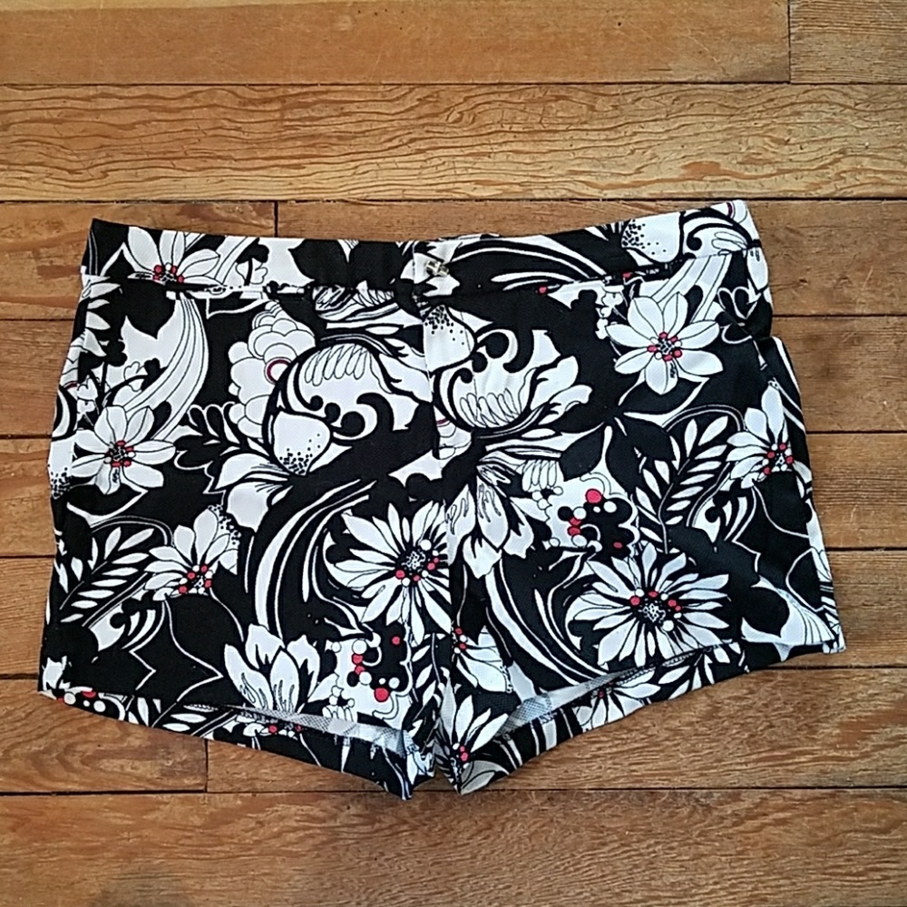 Tommy Hilfiger Black White Red Floral Shorts
